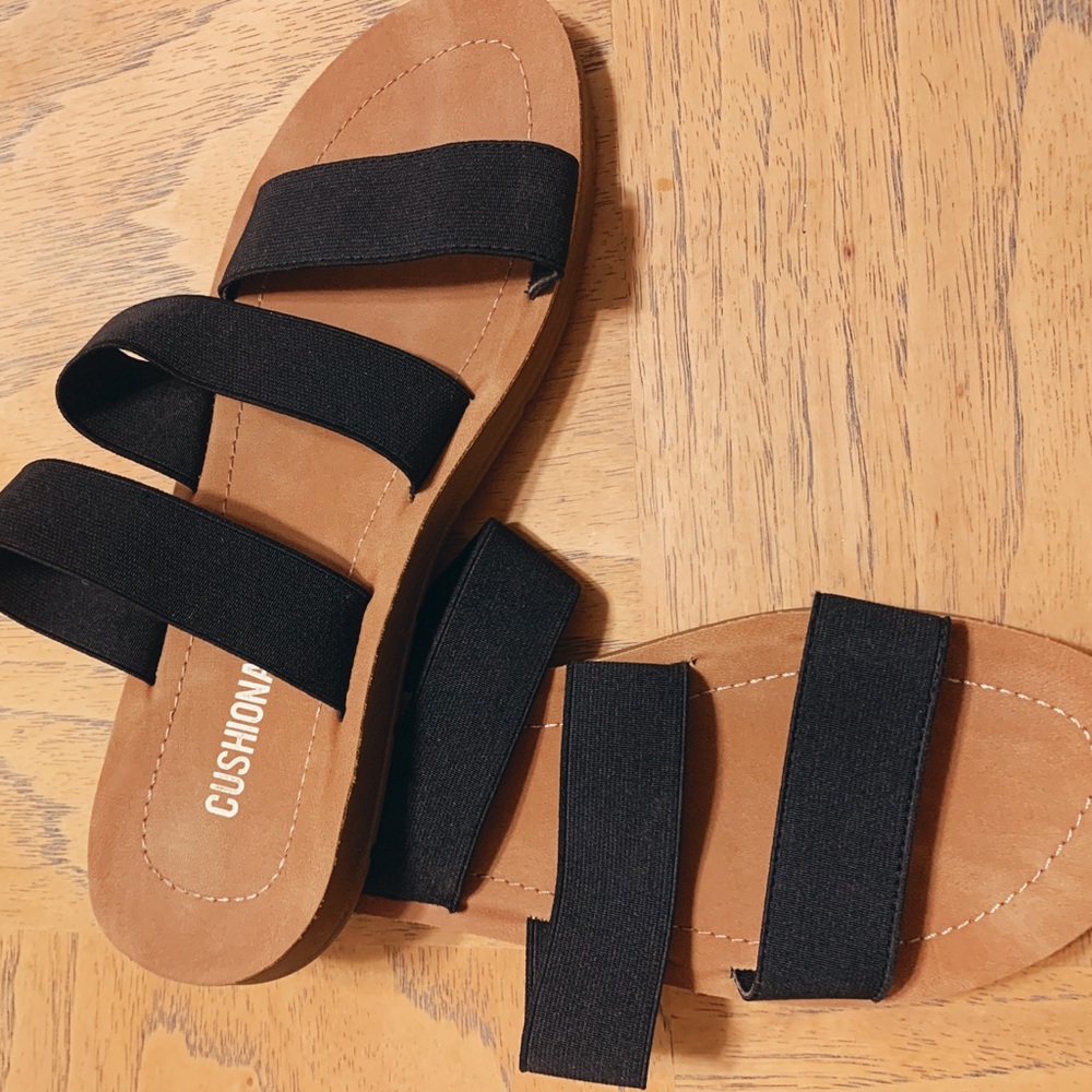 BLACK SANDALS - Picture 3 of 4